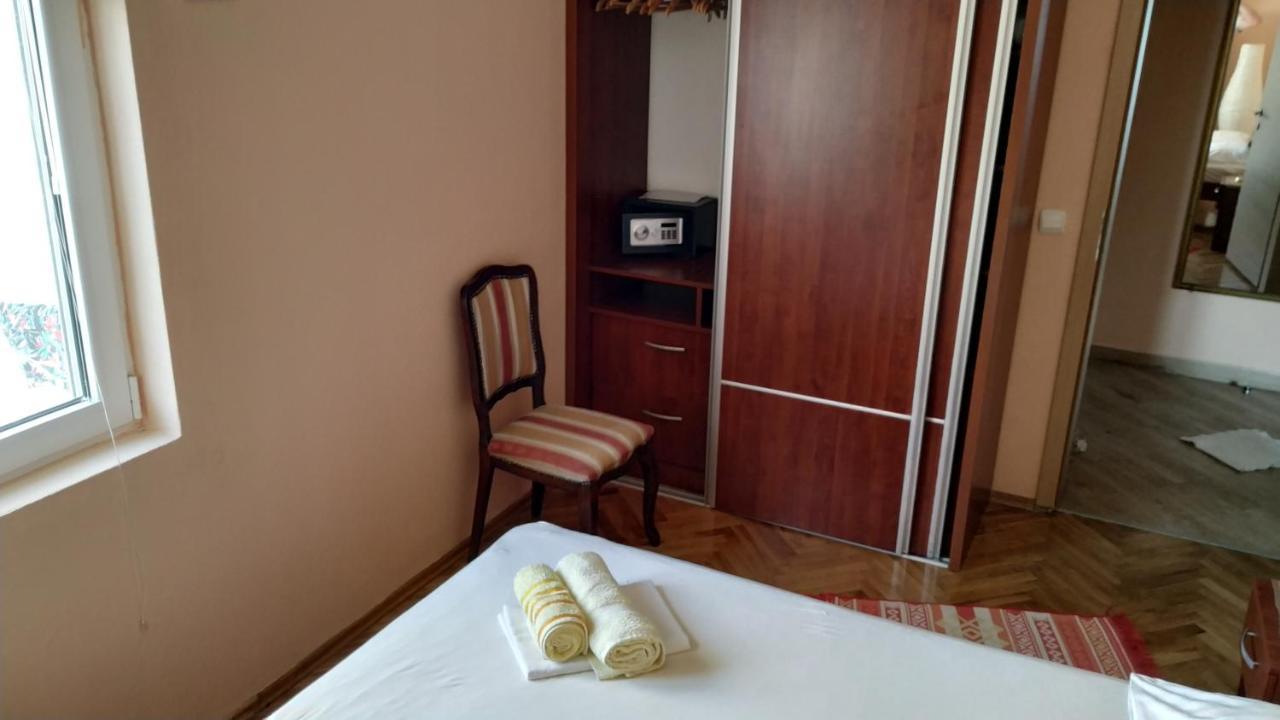 Apartments Abramovic 2 Sutomore Bagian luar foto