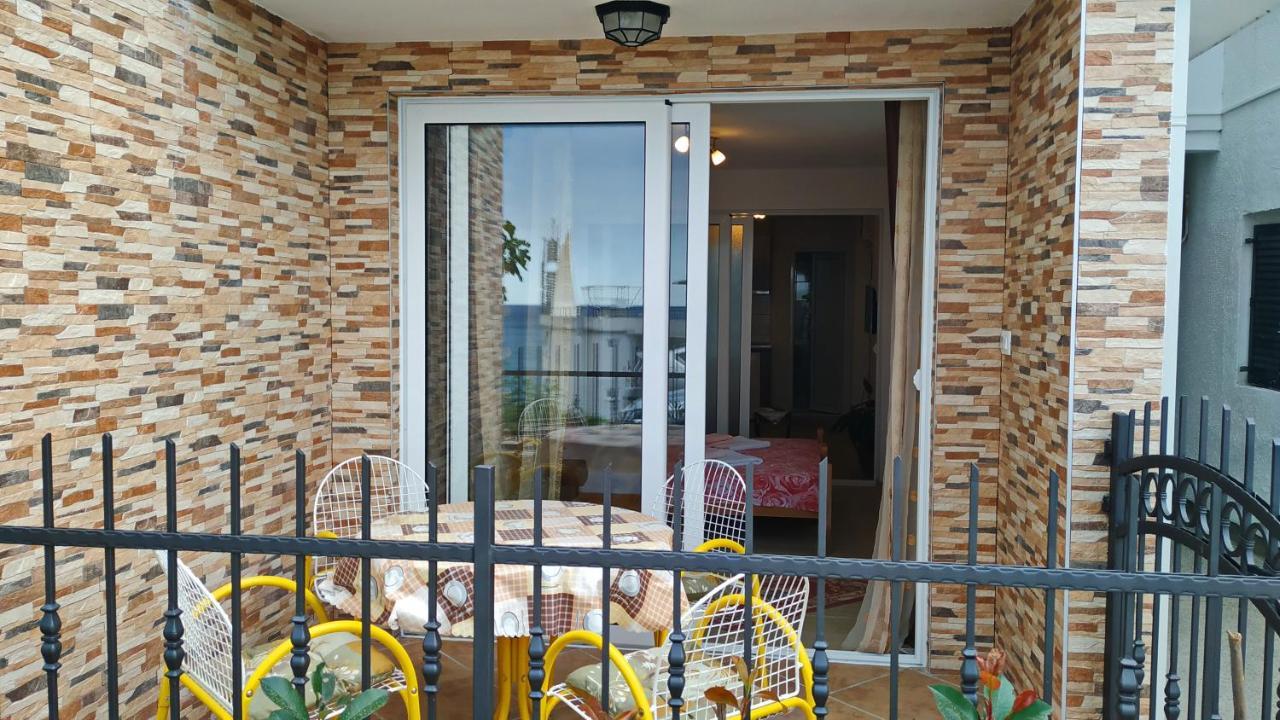 Apartments Abramovic 2 Sutomore Bagian luar foto